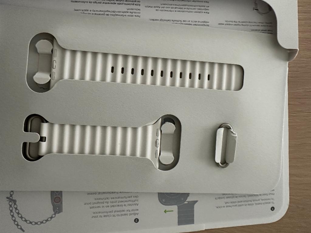 APPLE WATCH BANDJE ULTRA 2 OCEAN BAND TITANIUM 49mm, Ophalen of Verzenden, Nieuw, IOS