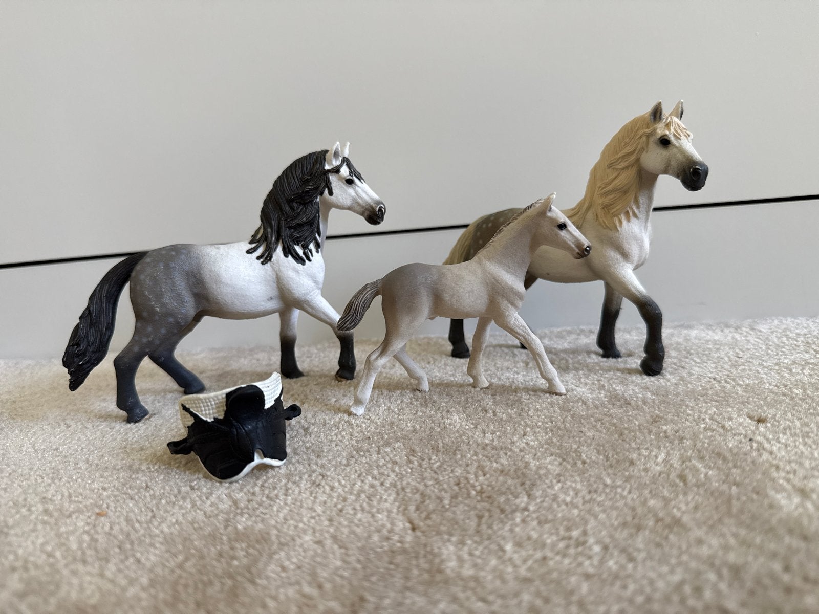 Schleich paarden familie met zadel (appaloosa), Ophalen of Verzenden, Gebruikt