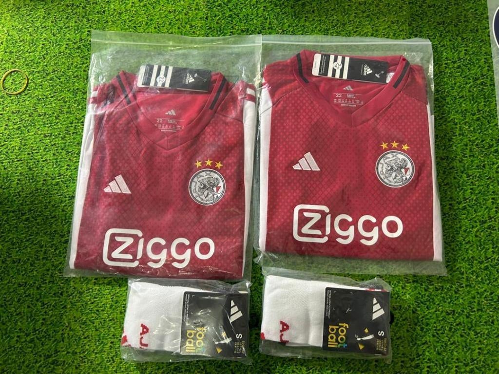 Ajax Voetbal Shirts 2025-2026 alle Maten, Sport en Fitness, Voetbal, Maat L, Verzenden, Nieuw, Set