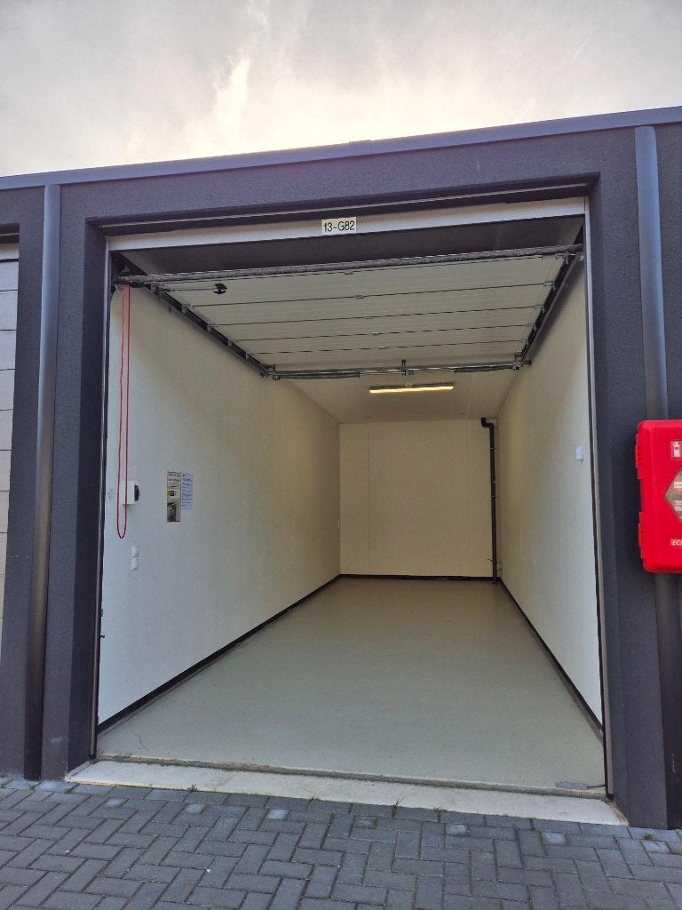 garagebox / werkruimte / opslagruimte 29m2 Nijmegen