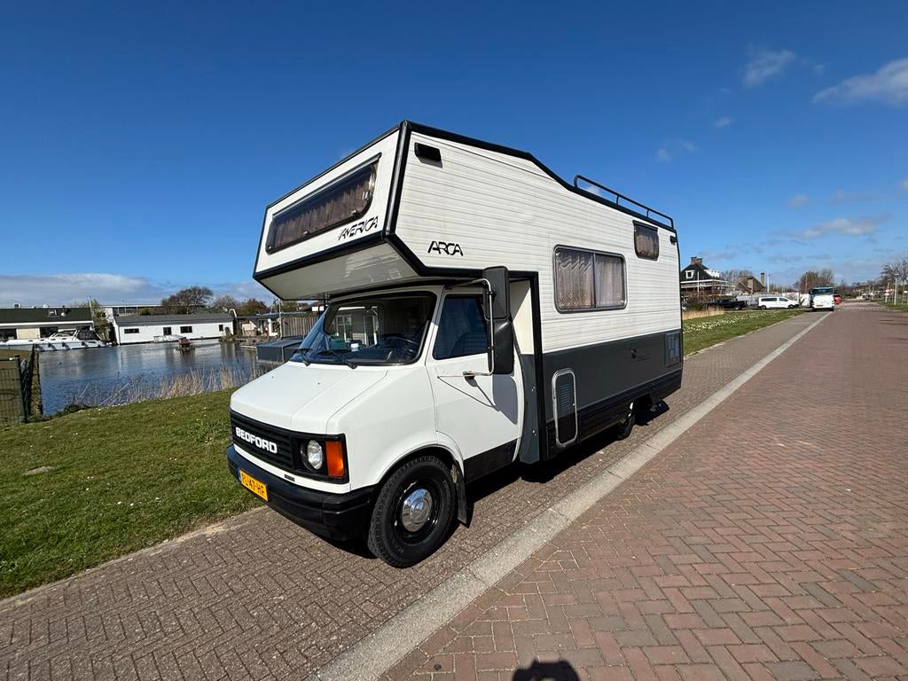 Bedford CF 280D Oldtimer Retro Camper wegenbelastingvrij, Overige merken, Chemisch toilet, Alkoof, Reservewiel