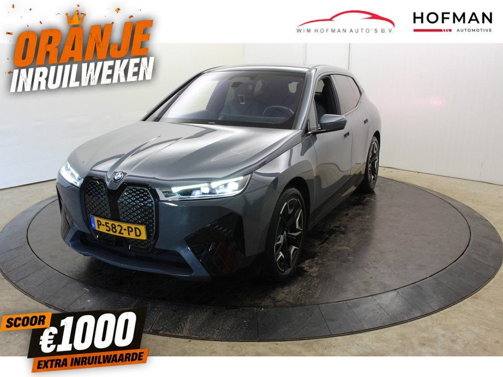 BMW iX xDrive40 High Exe Sport SOH 100% El Trek Pano Head Up, Auto's, BMW, 12 maanden, Gebruikt, 22 min, Origineel Nederlands
