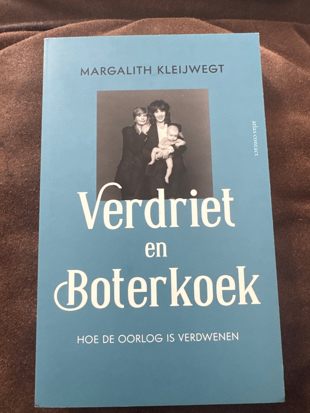 Verdriet en Boterkoek - Margalith Kleijwegt, Ophalen of Verzenden, Gelezen