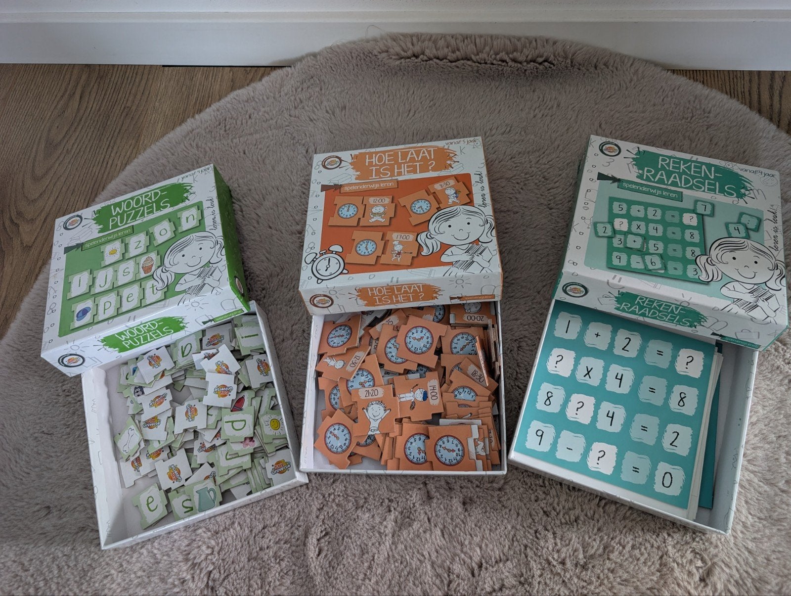 Klokkijken, woordpuzzels en rekenraadsels, Kinderen en Baby's, Speelgoed | Educatief en Creatief, Ophalen of Verzenden, Zo goed als nieuw