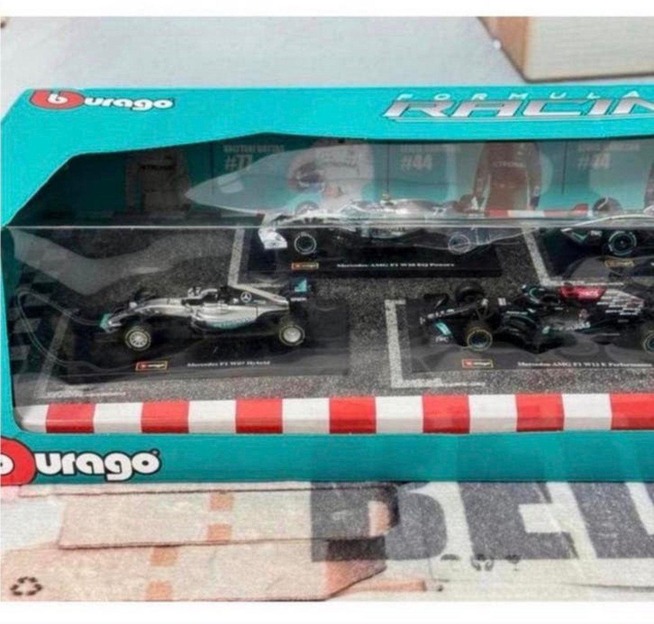Bburago 1:43 6 Model-Autos ! Mercedes-AMG Petronas Formule 1, Overige merken, Auto, Nieuw, Ophalen of Verzenden