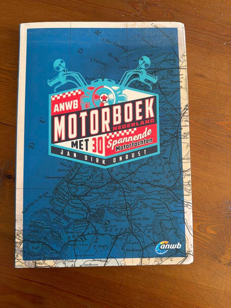 ANWB Motorboek Nederland met 30 spannende motortochten, Ophalen, Zo goed als nieuw, Algemeen