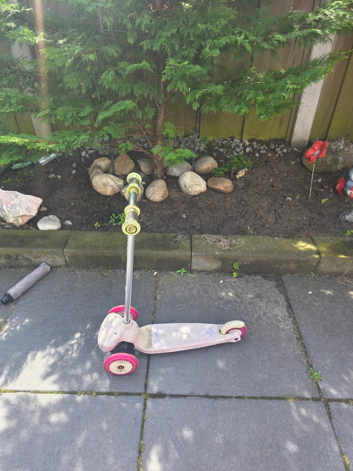 Roze kinderstep met 3 wielen Gratis, Fietsen en Brommers, Steps, Ophalen, Gebruikt, Gewone step, Onbekend