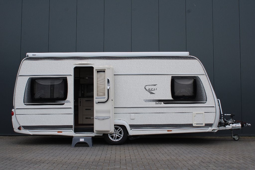 Fendt Opal 520 Airco|Mover|Luifel|Fietsenrek|Rondzit|2021, Caravans en Kamperen, Caravans, Rondzit, Bedrijf, Vast bed, Fendt