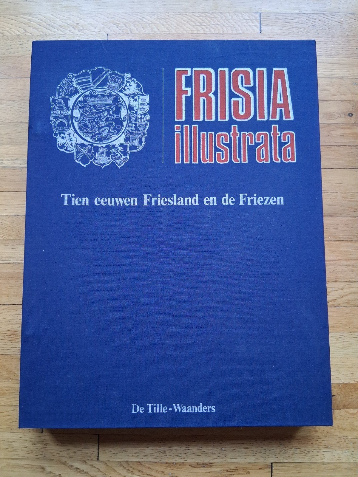 15 tijdschriften in map 10 eeuwen friesland en de Friezen, Boeken, Ophalen of Verzenden, Zo goed als nieuw
