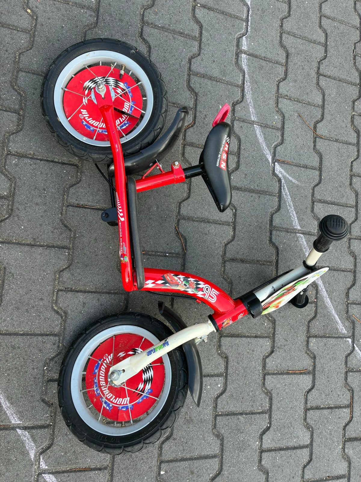Cars Rode loopfiets voor kinderen -  weinig gebruijt, Ophalen, Zo goed als nieuw, Minder dan 16 inch