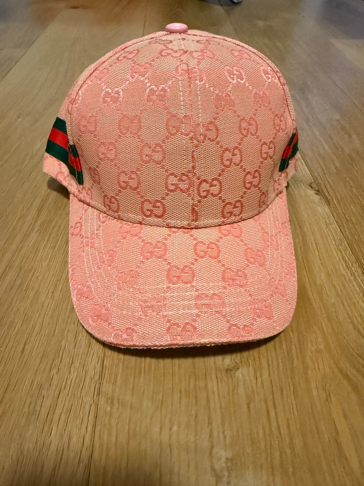 Gucci Pet Roze met GG-patroon en Webstreep, Kleding | Dames, Hoeden en Petten, Ophalen of Verzenden, Nieuw, One size fits all