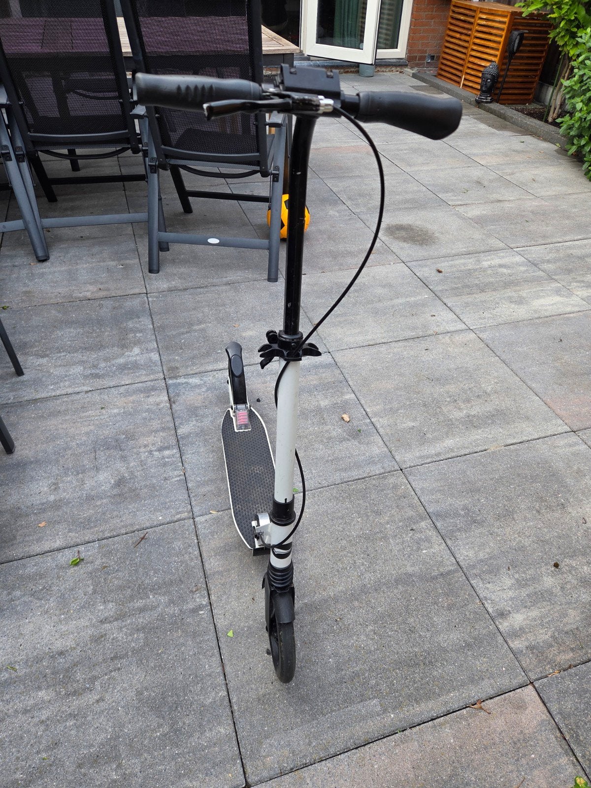Witte step met handrem, Fietsen en Brommers, Steps, Ophalen, Gebruikt, Gewone step, Onbekend