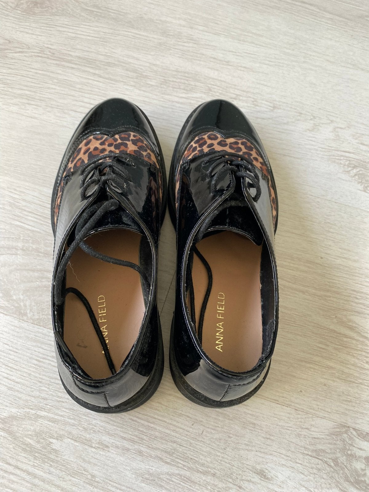 Leuke schoenen | lak en panter | ANNA FIELD | maat 39, Kleding | Dames, Schoenen met lage hakken, Zwart, Ophalen of Verzenden