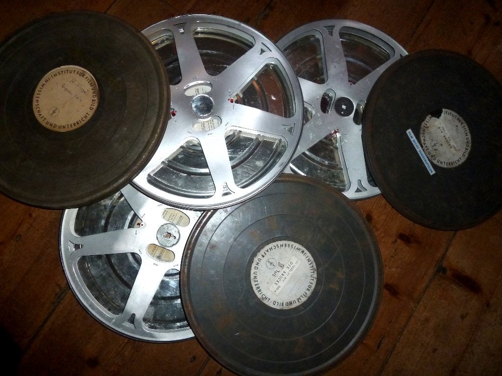 16mm film 3x Vintage FWU 600mtr Reels 16mm in 3x blik, Ophalen of Verzenden, 16mm film