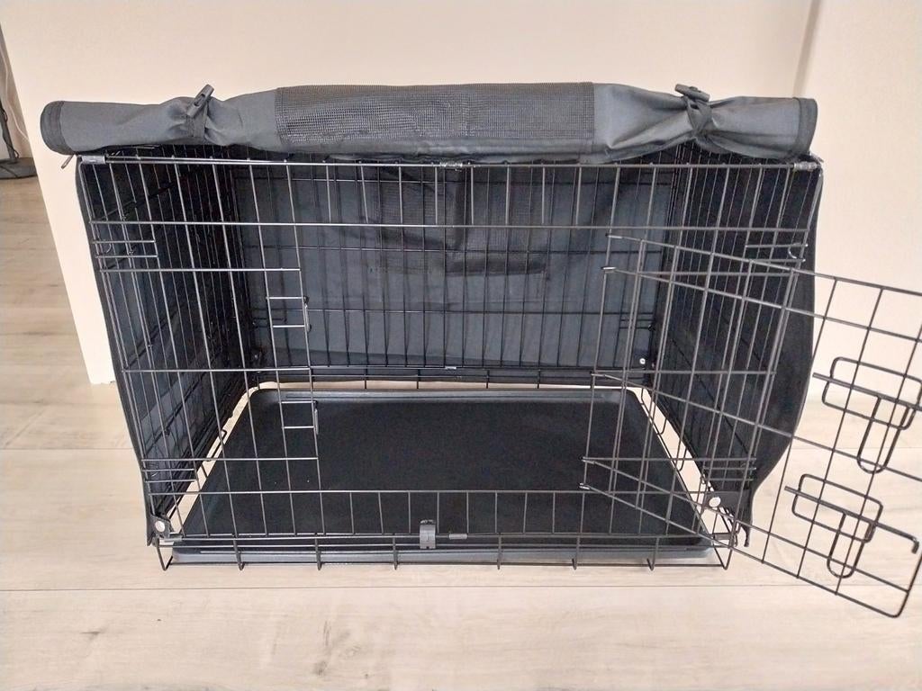 Nieuwe bench met speciale zwarte benchhoes, Dieren en Toebehoren, Hondenbenches, Ophalen