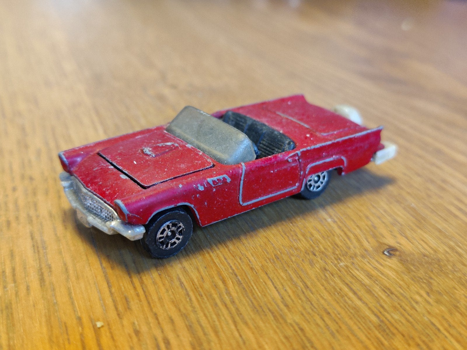 Corgi Ford Thunderbird ROOD, Ophalen of Verzenden, Zo goed als nieuw, Auto