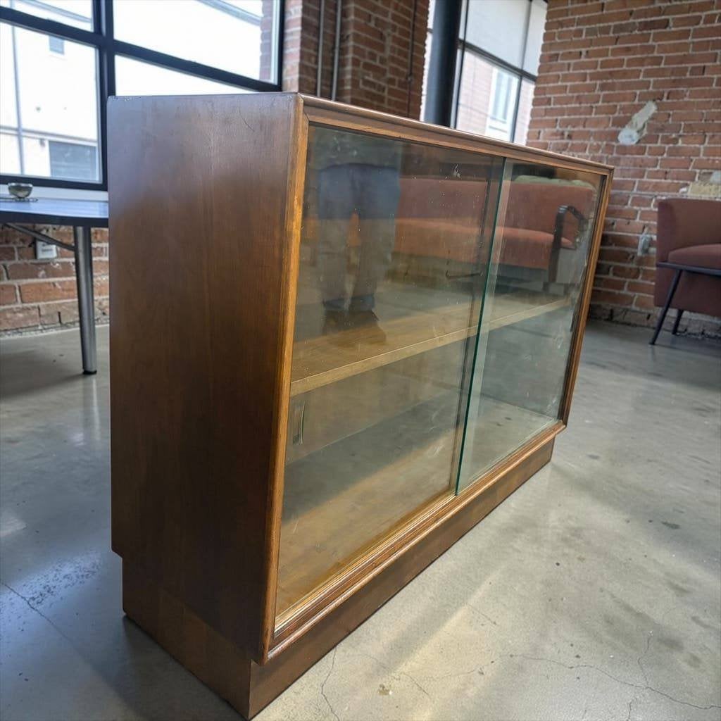 Vintage houten vitrinekast / etagere / staande rek, Ophalen, Gebruikt, 50 tot 70 cm, 105 cm of meer