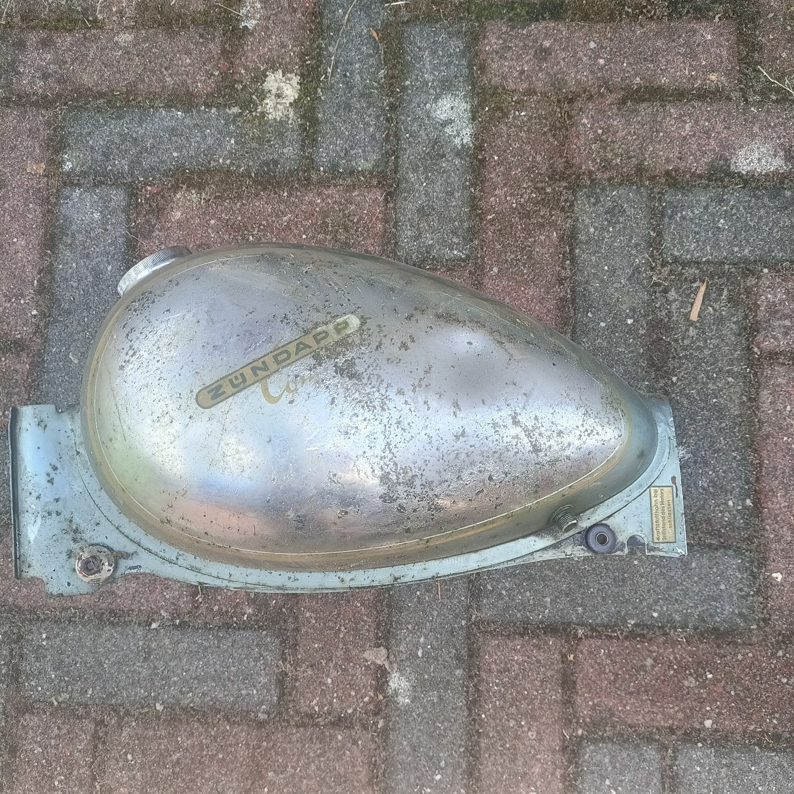 Zündapp Benzine tank Jaren '60 - Origineel Onderdeel, Fietsen en Brommers, Brommeronderdelen | Zundapp, Ophalen, Gebruikt, Tank