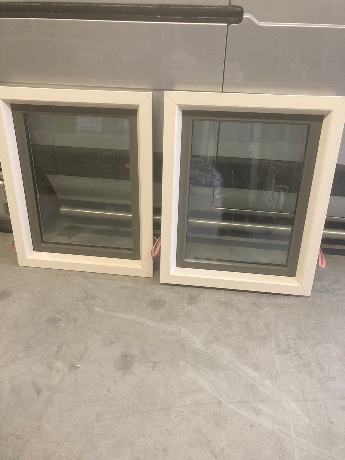 Nieuwe kunststof kozijnen 85*105 ( grote voorraad), Ophalen, Kunststof, Minder dan 3 meter, Zo goed als nieuw