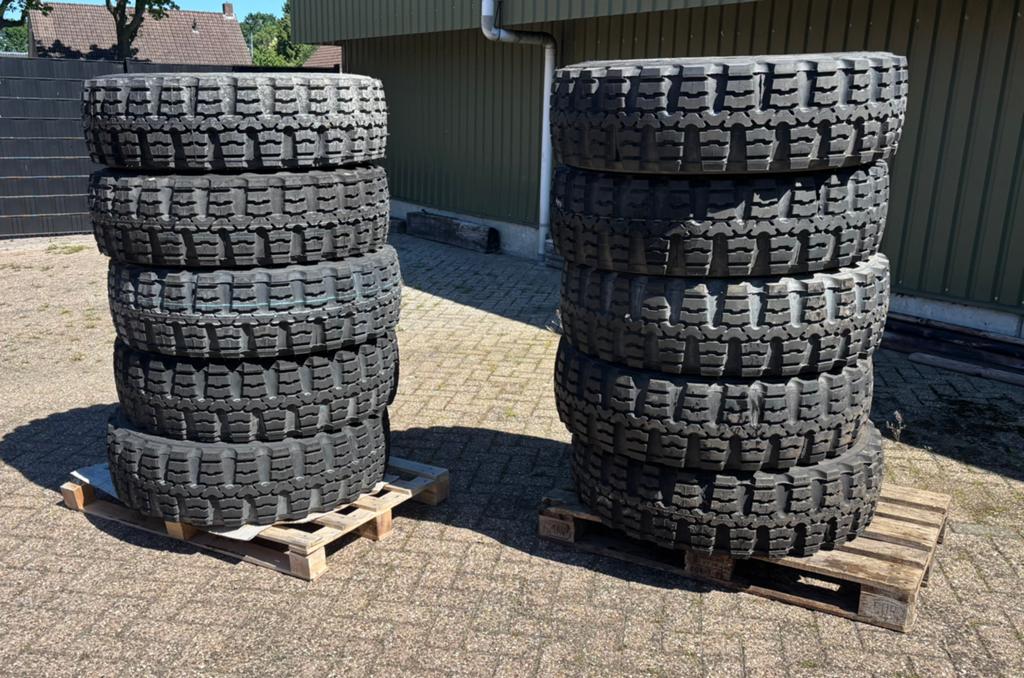 Unimog banden vrachtwagenbanden 12.5r20, Ophalen of Verzenden