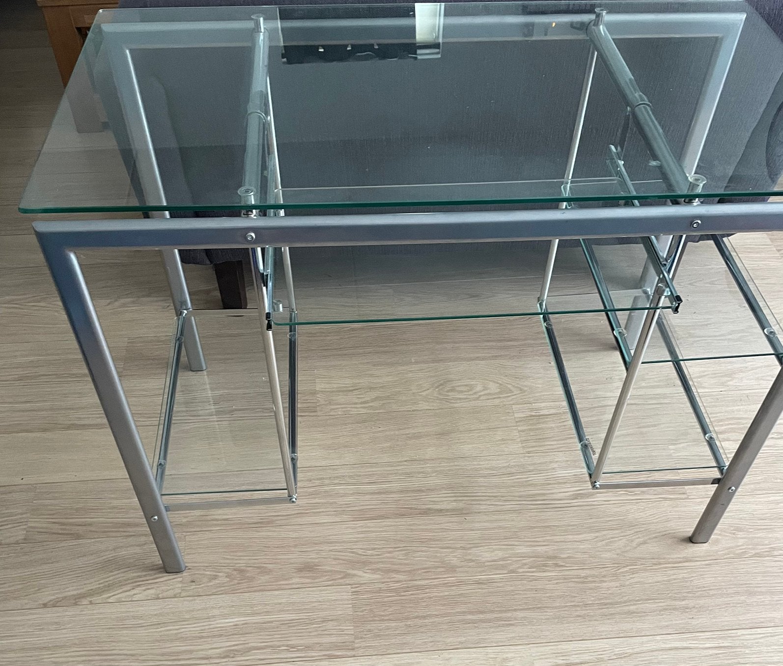 Bureau glas 110 breed  60 diep, Ophalen, 110 cm, Zo goed als nieuw, 60 cm