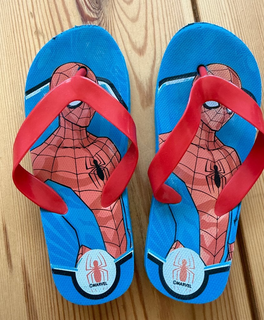 Slippers Spiderman Marvel - maat 7,5 (maat 25), Gebruikt, Overige typen, Ophalen of Verzenden, Jongen
