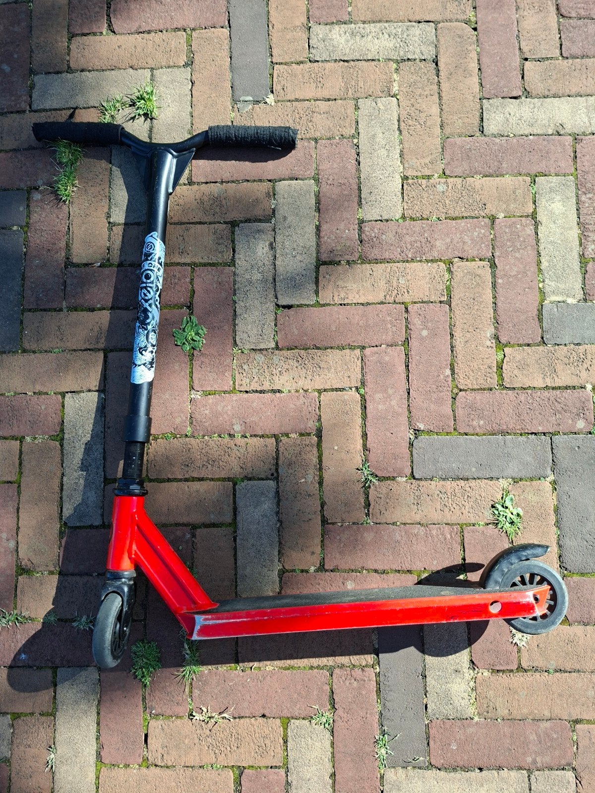 Stuntstep rood - Gebruikt maar in goede staat, Fietsen en Brommers, Steps, Ophalen, Gebruikt, Gewone step, Onbekend