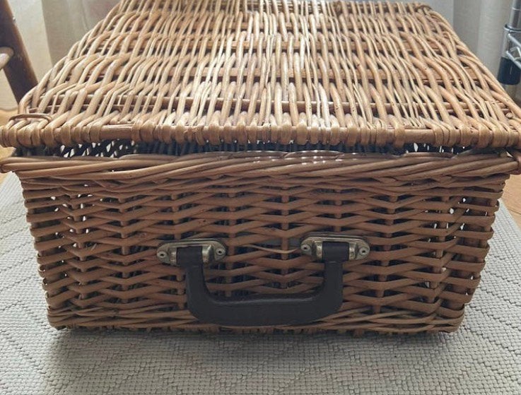 Rieten mand zgan gevlochten riet opbergmand picknickmand, Ophalen of Verzenden, Zo goed als nieuw