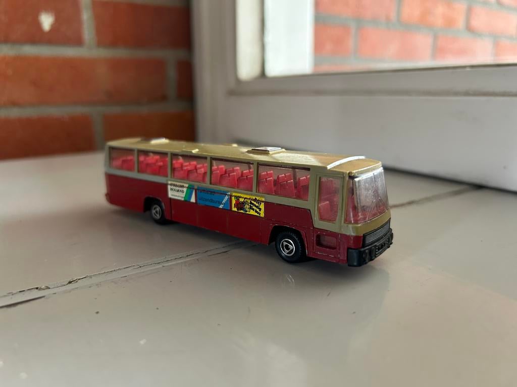 Model efsi holland bus met bagageluiken die open kunnen, Hobby en Vrije tijd, Modelauto's | 1:87, Ophalen of Verzenden, Zo goed als nieuw