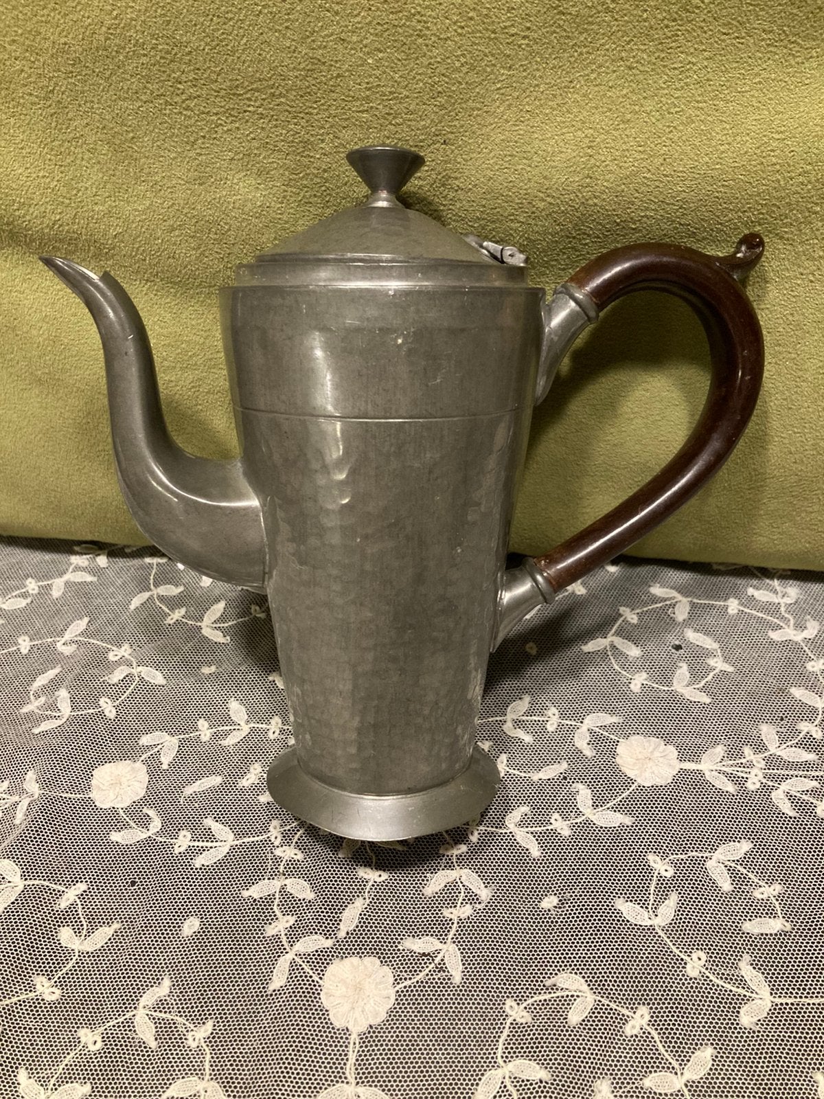 Antiek tinnen koffiekannetje Knighthood (220125c), Ophalen of Verzenden