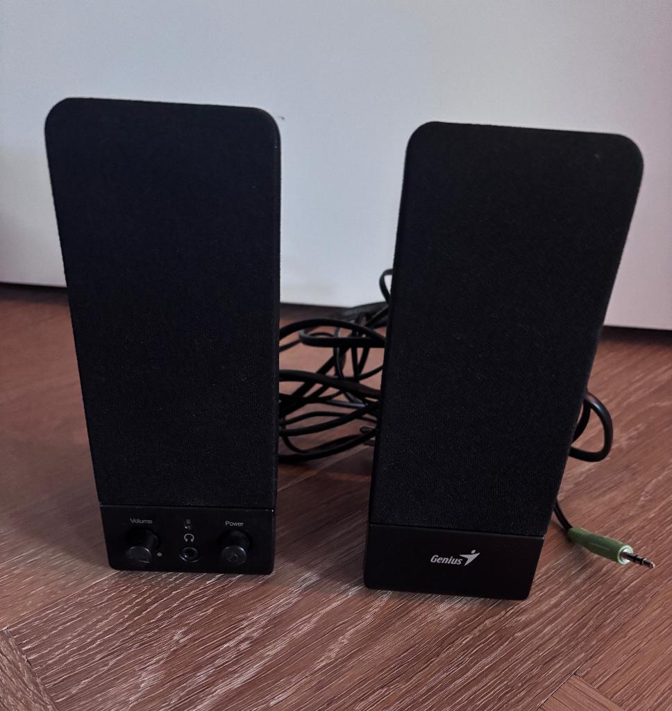 2 stereo Speakertjes Genius Technology SP-S110 ZGAN, Ophalen of Verzenden, Zo goed als nieuw, Minder dan 60 watt, Overige merken