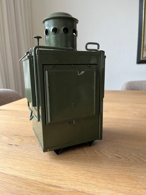 Petroleum lamp, Ophalen of Verzenden, Zo goed als nieuw