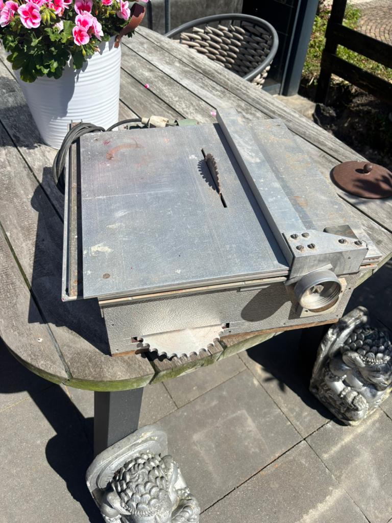 Zaagtafel, Doe-het-zelf en Verbouw, Gereedschap | Zaagmachines, Gebruikt, Cirkelzaag, Ophalen of Verzenden, 30 tot 70 mm