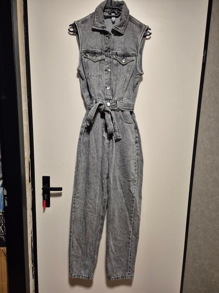 Grijze denim jumpsuit zonder mouwen Amisu maat 36, Ophalen of Verzenden, Zo goed als nieuw, Maat 36 (S), Grijs