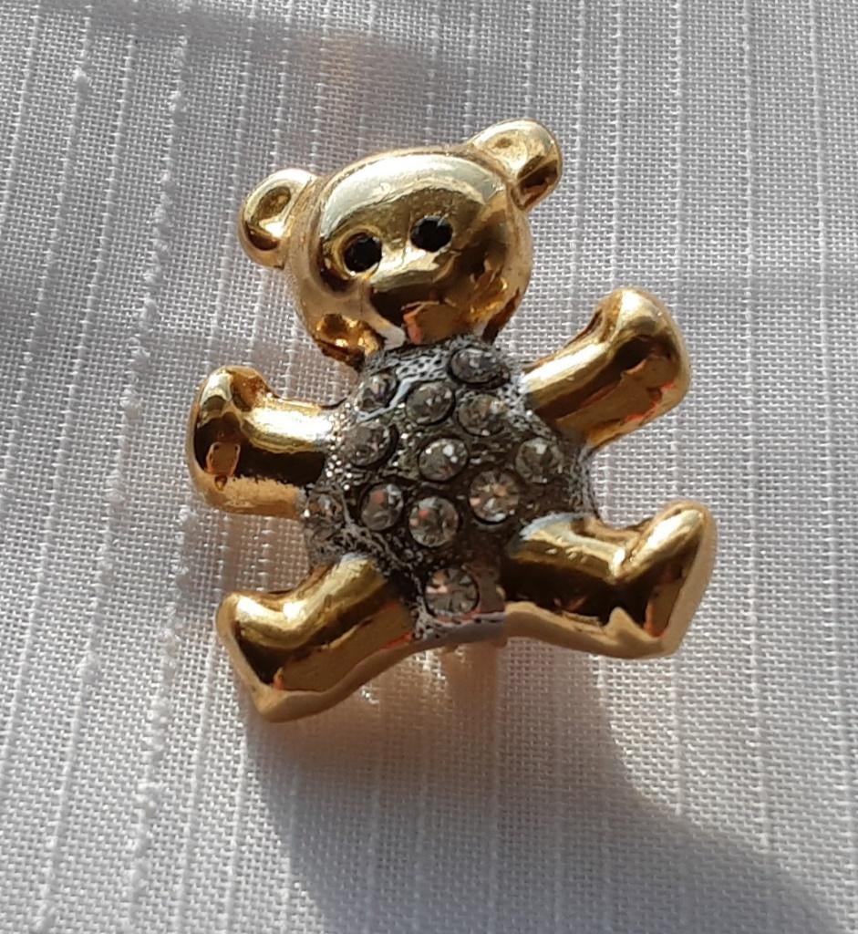 Broche, kleine goudkleurig beertje met zilverkleurig buik 48, Overige materialen, Minder dan 4 cm, Ophalen of Verzenden, Zo goed als nieuw