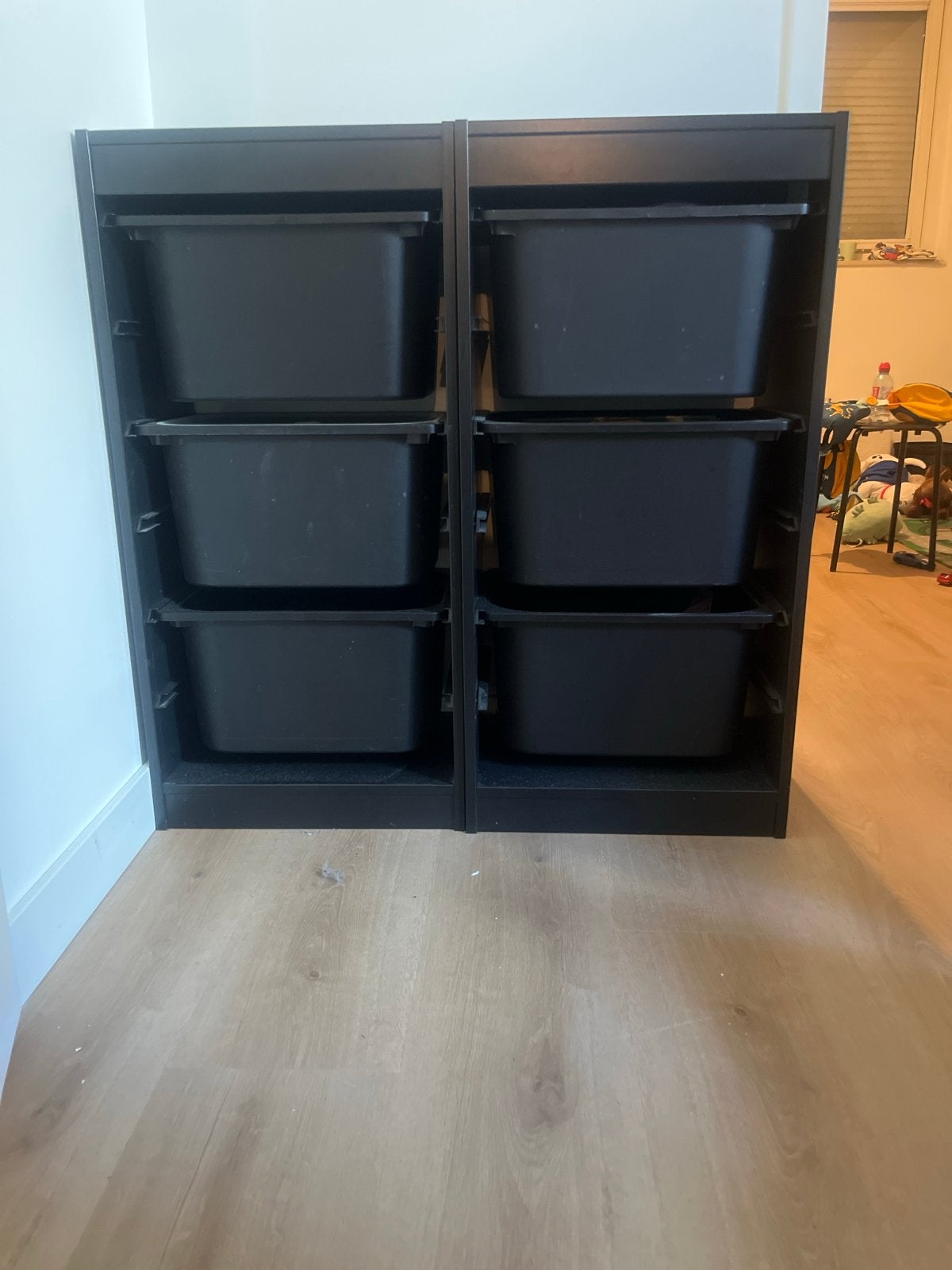 2 keer Ikea kastje trofast met inzet bakken - zwart, Ophalen, Zo goed als nieuw