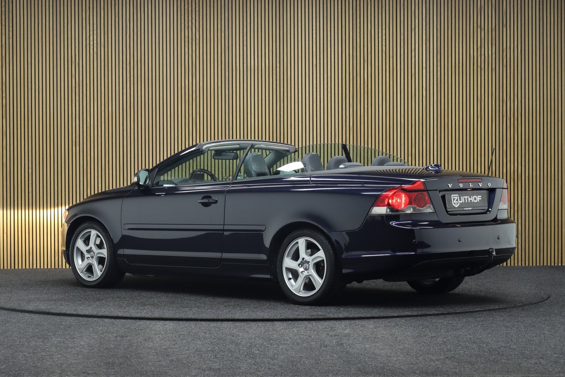 Volvo C70 Convertible 2.4 Momentum Cabrio | Elektrische Bedi, C70, Zwart, Cabriolet, Bedrijf