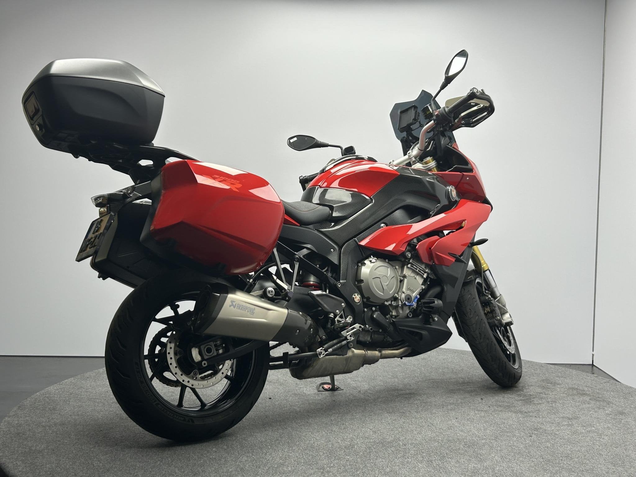 BMW S 1000 XR extra veel Carbon, Einsteinlaan 5
2289 CC  Rijswijk, NL, Meer dan 35 kW, Toermotor, 999 cc
