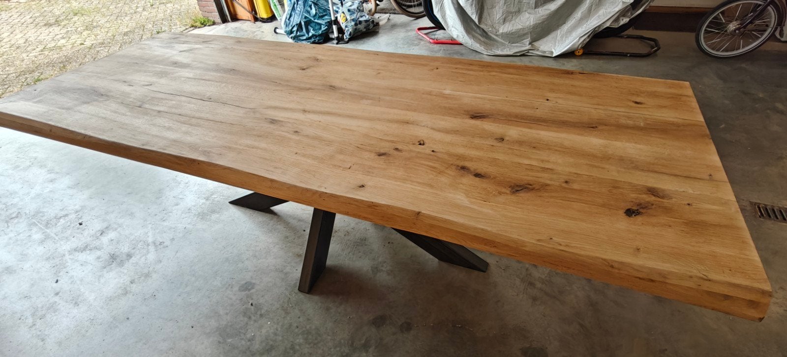 Massief Eiken Boomstamtafel 260cm met RVS Poot, Huis en Inrichting, Tafels | Eettafels, Ophalen, Modern, Industrieel, Landelijk