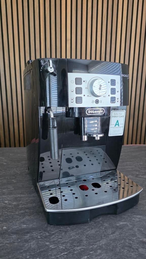 DeLonghi Magnifica S ECAM 22.110.B Koffiemachine, Ophalen, 10 kopjes of meer, Koffiemachine, Koffiebonen