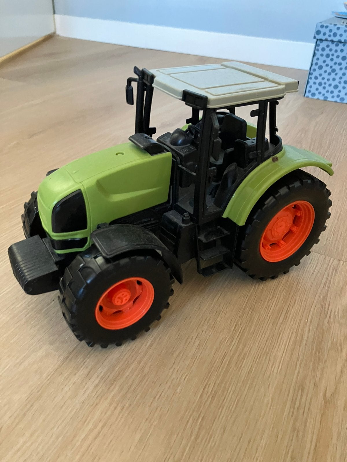 Leuke tractor Claas, Ophalen, Zo goed als nieuw