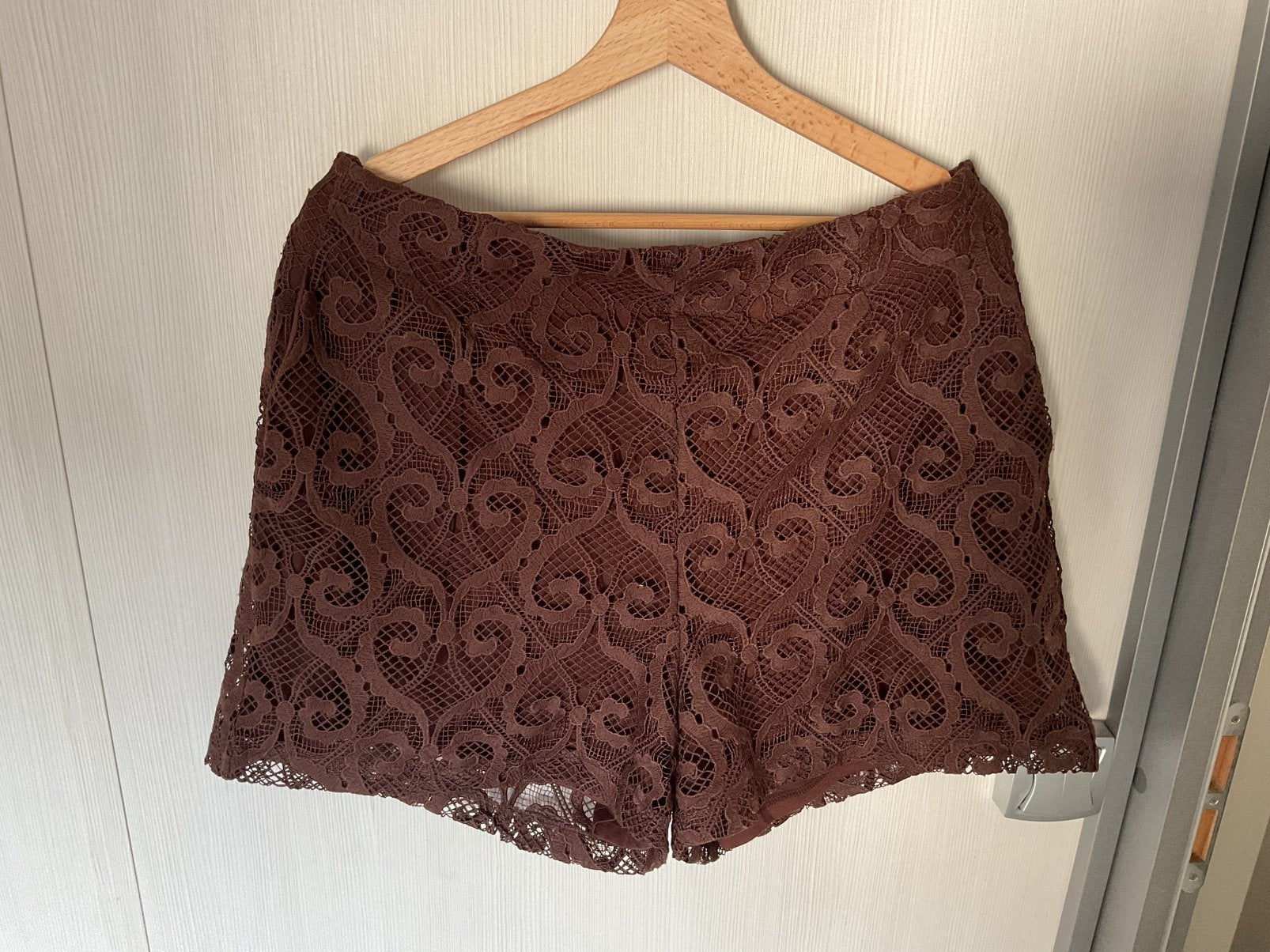 Shoeby bruine kanten kortebroek maat L/XL, Maat 42/44 (L), Nieuw, Ophalen of Verzenden, Bruin