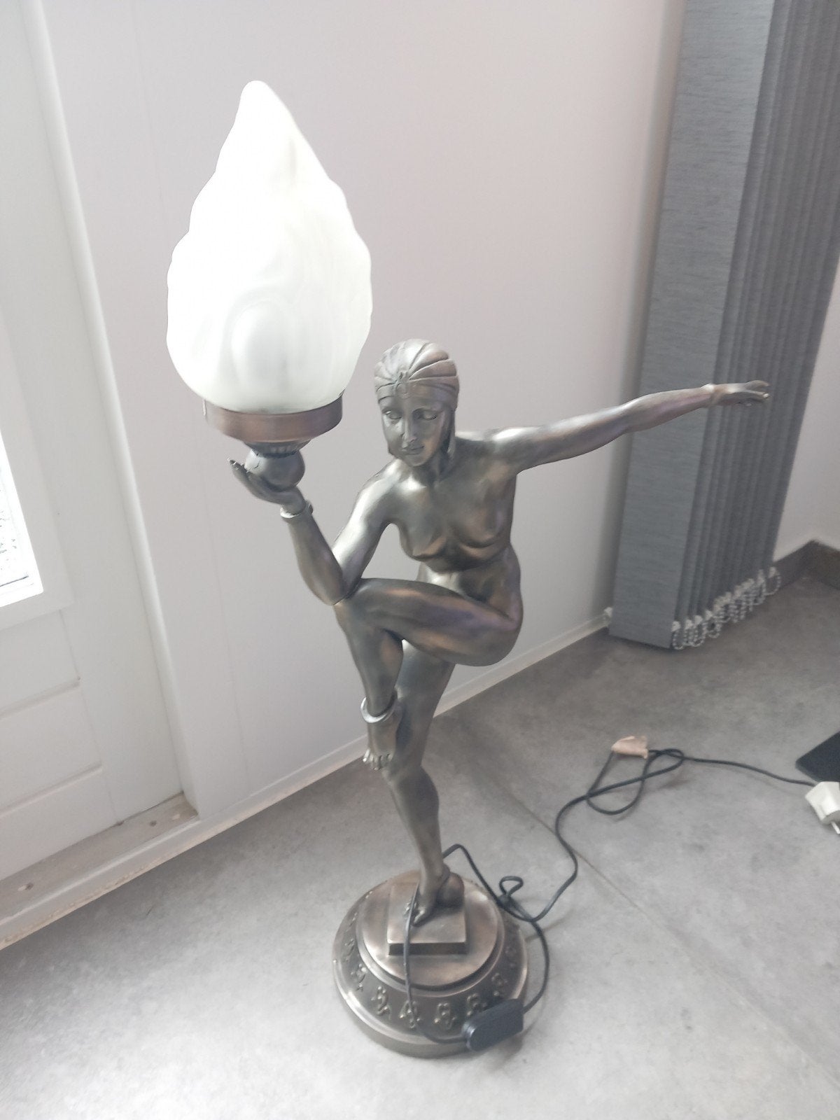 lamp art deco bouwhaus, Ophalen, Bauwhaus, B22 (Bajonetsluiting), Zo goed als nieuw