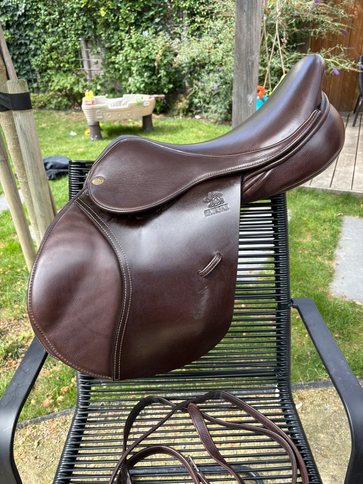 FairFax Classic Jump cupped flap springzadel 17 inch, Ophalen, Zo goed als nieuw, Springen