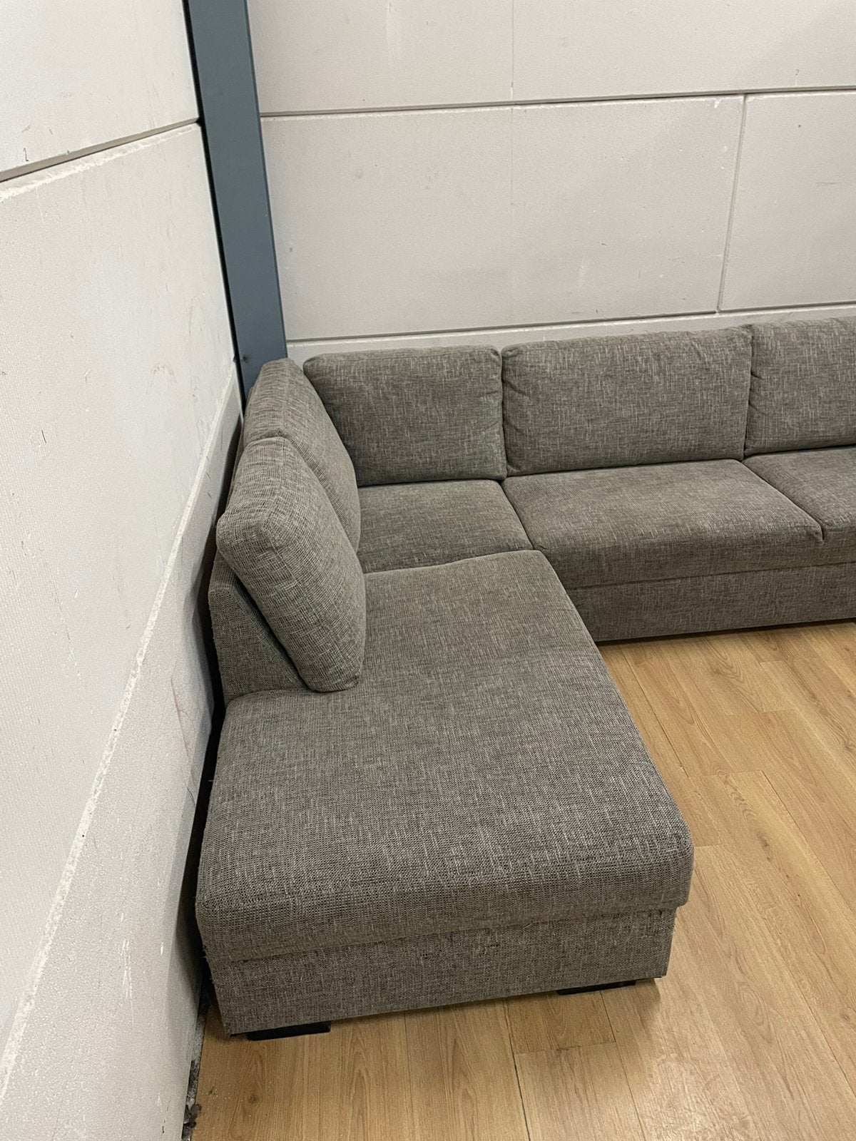 Mooie luxe grijze hoekbank - GEREINIGD!!!, Ophalen, 250 tot 300 cm, Luxe, Hoekbank