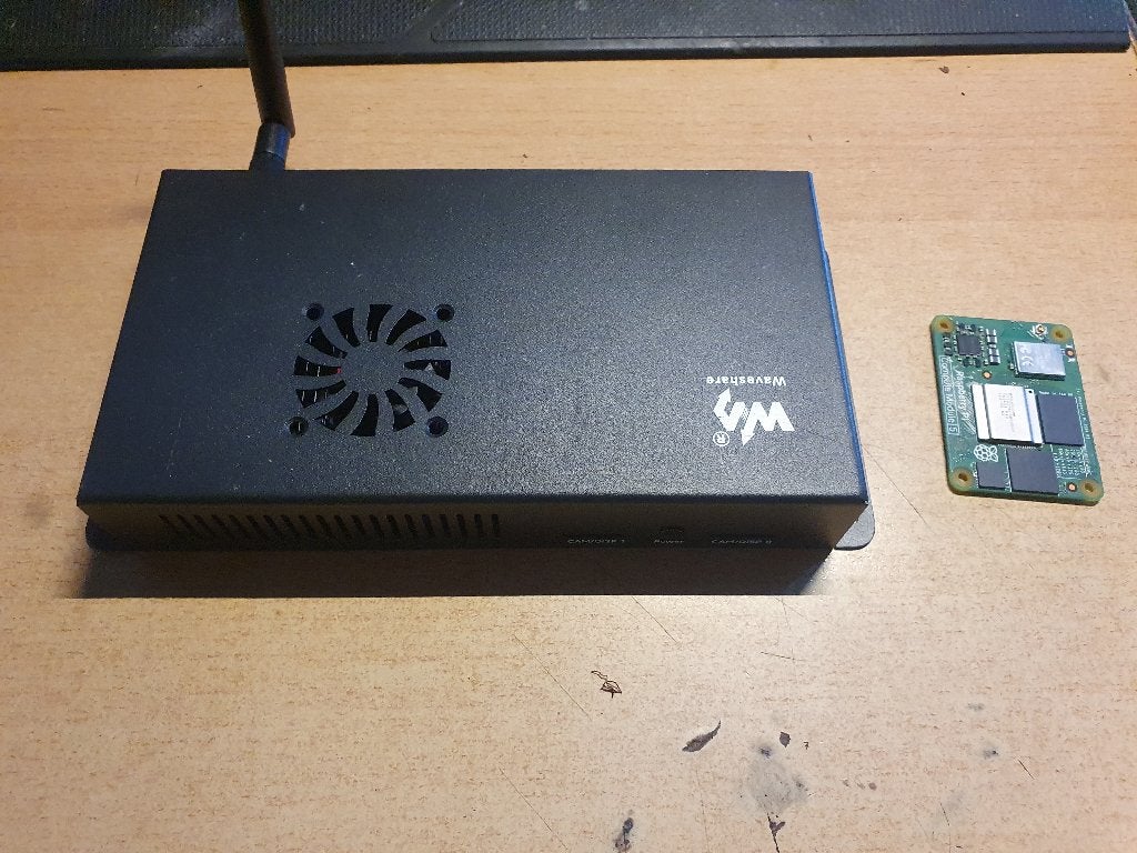2x Compute Module CM5 - 2GB RAM/16GB eMMC - Wireless, Ophalen of Verzenden, Zo goed als nieuw