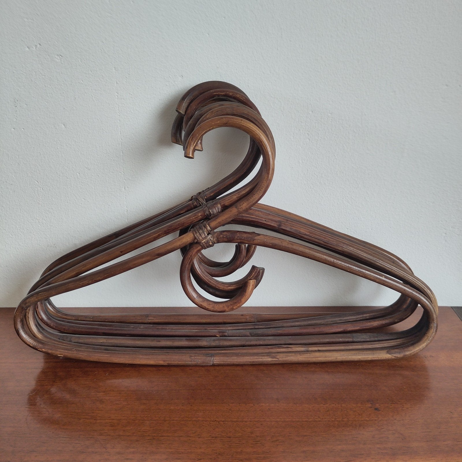 6 bamboe klerenhangers, Ophalen of Verzenden, Zo goed als nieuw, Overige materialen, Kinderen en Volwassenen