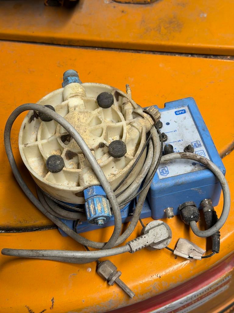 Dosator voor watertoevoegingen, Ophalen, Gebruikt, Overige typen