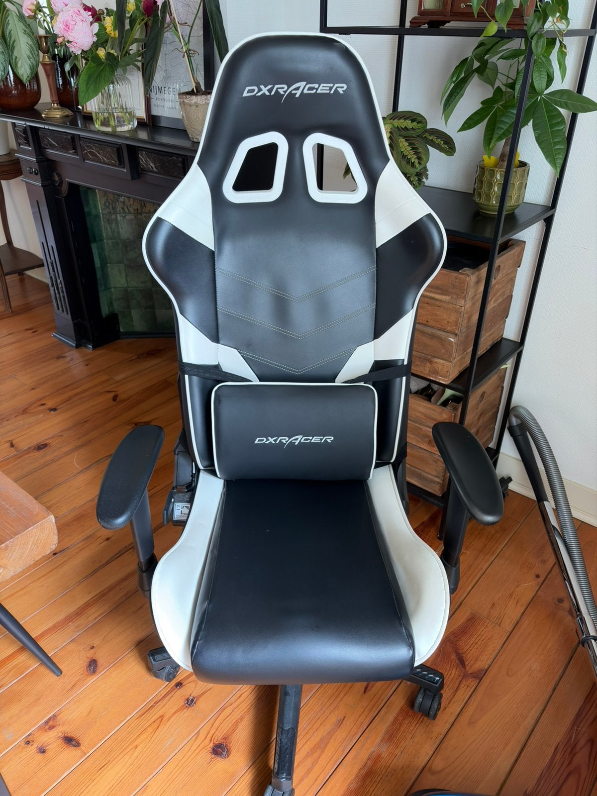 DXRacer Gaming Bureaustoel - Zwart/Wit, Ophalen, Gebruikt, Zwart, Gaming bureaustoel