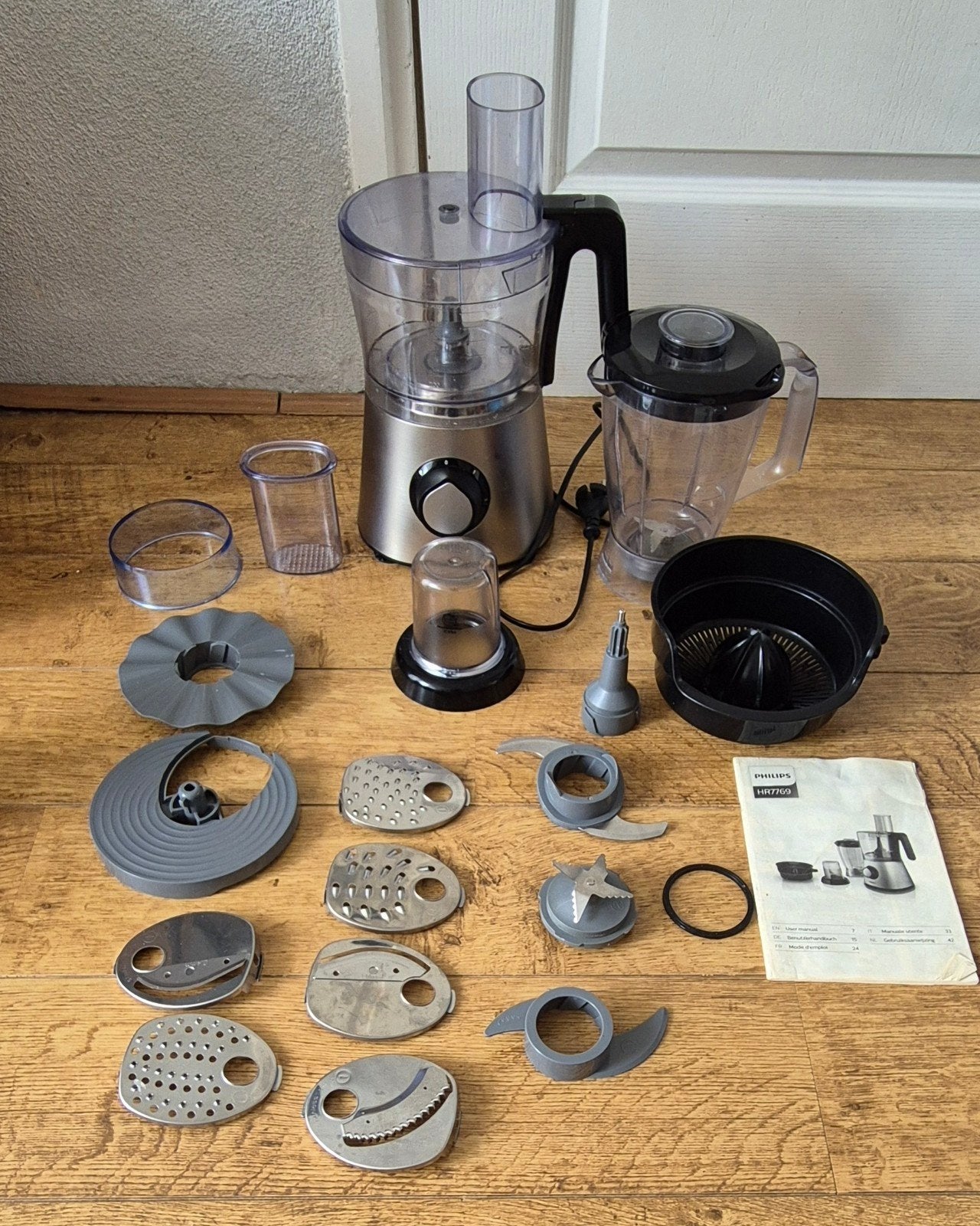 Philips HR7769 Keukenmachine - Compleet met accessoires, Gebruikt, 1 tot 2 liter, 2 snelheden, Ophalen of Verzenden